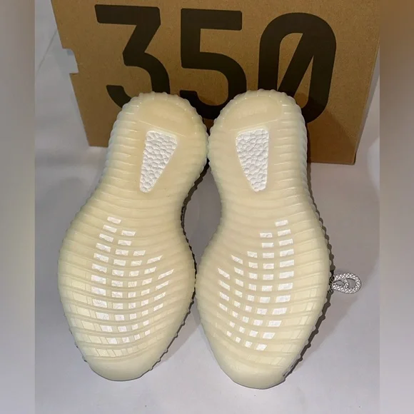 Adidas Yeezy Boost 350 V2 in Static Grey/ White Mens sneakers BRAND NEW - Picture 5 of 5